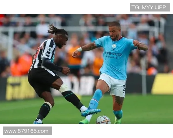 狼堡门将凯尔成豪门瞩目称誉赞不绝口